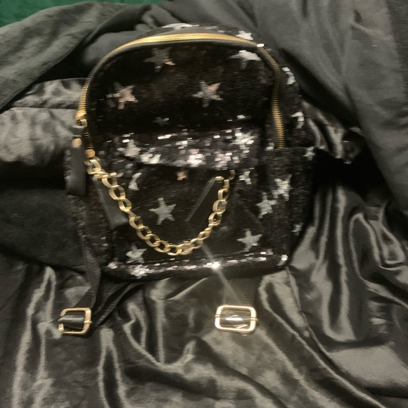 Book bag ⭐️🌺💗 - Picture 2 of 3